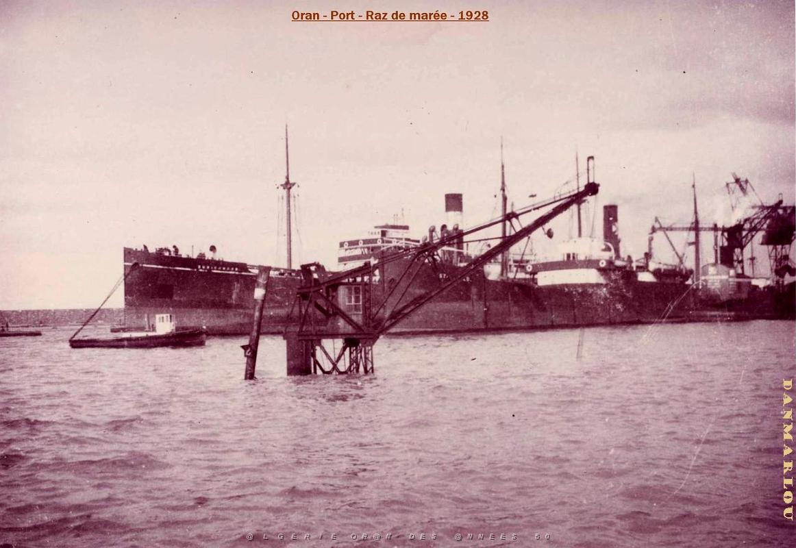 POea- 07- Oran- Raz de maree .jpg